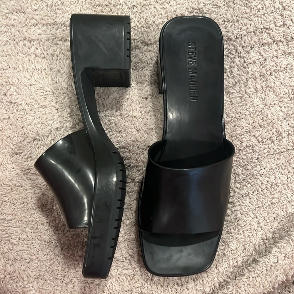 Steve Madden Women’s Harlin Black Block Heel